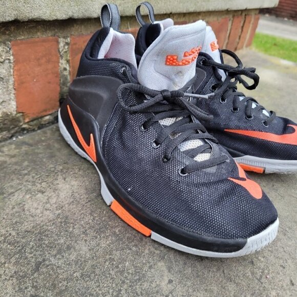 NIKE LEBRON ZOOM WITNESS GS TOTAL CRIMSON SIZE 6 YOUTH 7.5 WOMENS VINTAGE SHOES - Picture 2 of 9